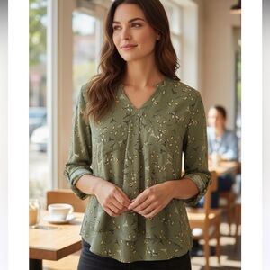 41 Hawthorn Astrid Floral Green Women's Top